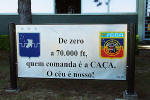 Placa na entrada da sede do Primeiro Grupo de Defesa Area - Foto: Marco Aurlio do Couto Ramos - makitec@terra.com.br