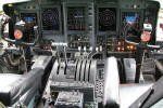 Painel de instrumentos do C-130 Hercules do Esquadro Gordo - Foto: Luciano Porto - luciano@spotter.com.br