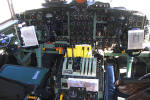 Painel de instrumentos do Lockheed C-130H Hercules da USAF