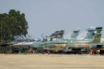 Algumas aeronaves na Base Area de Anpolis - Foto: Equipe SPOTTER