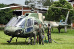 Um HA-1 Fennec sendo reabastecido para mais uma misso - Foto: Luciano Porto - luciano@spotter.com.br