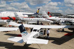 Algumas aeronaves expostas no setor de aviao geral e executiva - Foto: Fabrizio Sartorelli - fabrizio@spotter.com.br