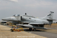 McDonnell Douglas / LMAASA A-4AR Fighting Hawk - Fora Area da Argentina - Anpolis - GO - 28/08/06 - Luciano Porto - luciano@spotter.com.br