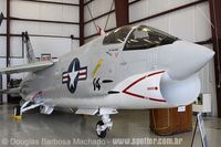 Vought F-8K Crusader - USMC - Valiant Air Command Warbird Museum - Space Coast Regional Airport - Titusville - FL - USA - 17/04/10 - Douglas Barbosa Machado - douglas@spotter.com.br