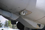 Alm do sistema flying-boom para reabastecimento dos caas F-15 e F-16, o KC-10 tambm tem o sistema tradicional, que utiliza a mangueira com cesta, para aeronaves equipadas com sonda fixa - Foto: Equipe SPOTTER