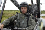 Daniel Pfister no assento traseiro do AF-1A Falcão, pronto para o primeiro voo - Foto: Luciano Porto - luciano@spotter.com.br