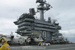 O CVN-70 USS Carl Vinson foi entregue para a US NAVY em 1982, sendo o terceiro da Classe Nimitz a entrar em servi�o - Foto: Carlos H. Moyna - carlos@spotter.com.br
